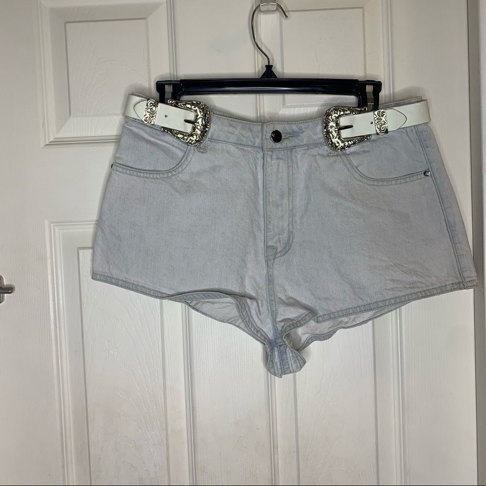 Missguided Double Belt Buckle High Rise Jean Short